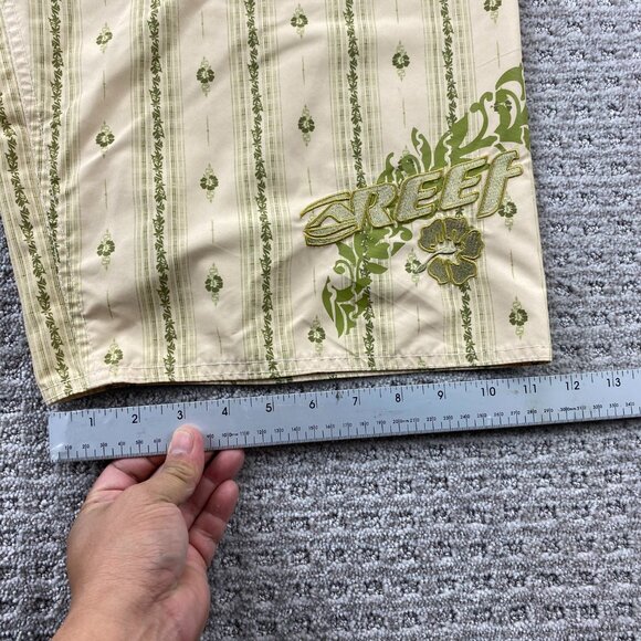 Reef Swim Trunks Men Size 31 Yellow Floral Bathing Suit Shorts Beach Surfing - Picture 12 of 12